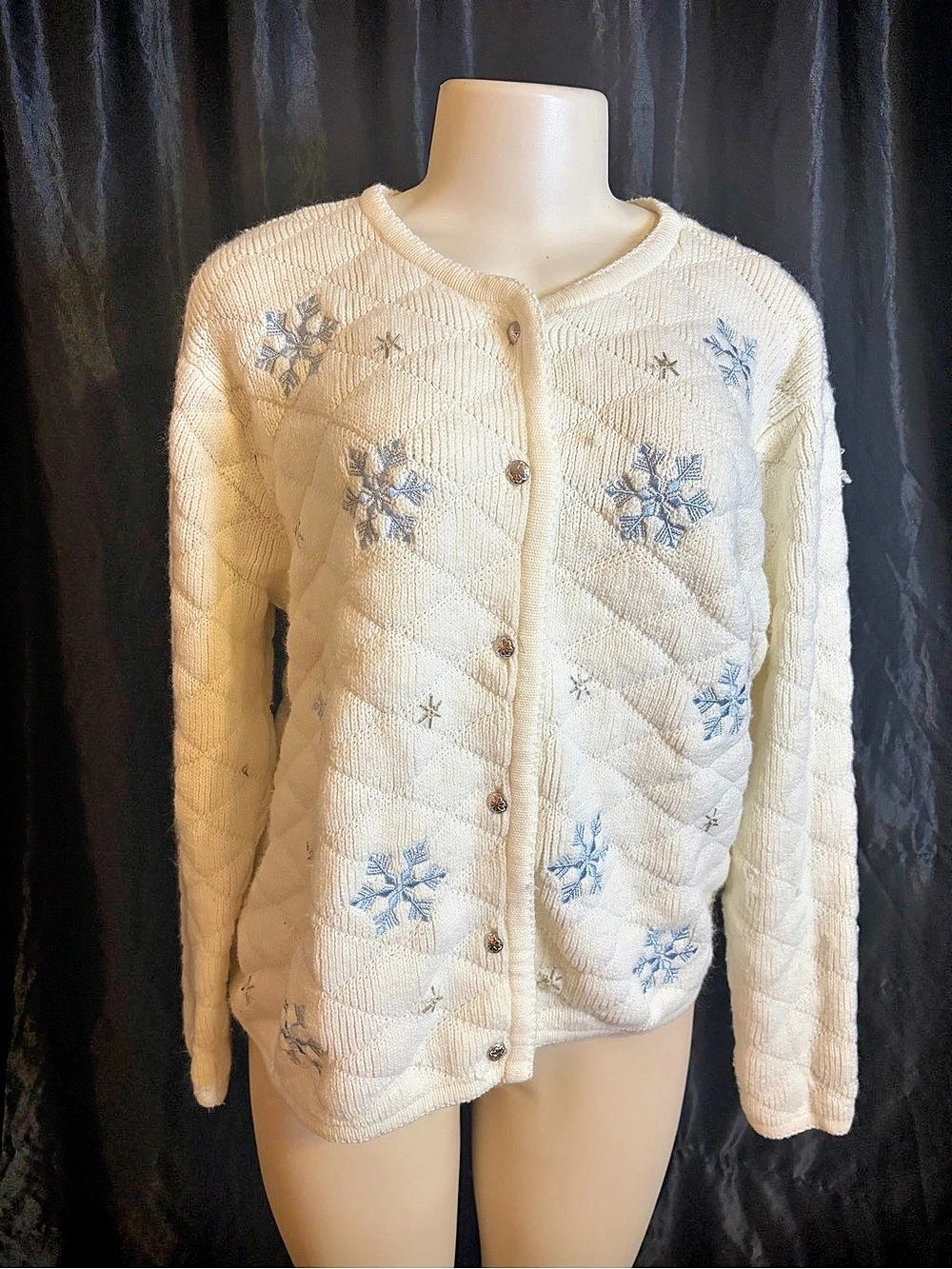 Crystal Kobe Floral Button Cardigan in Cream & Blue Medium